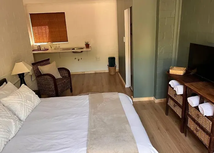 Lovely Garden Studio 2 - 10 Minute Walk To Beach